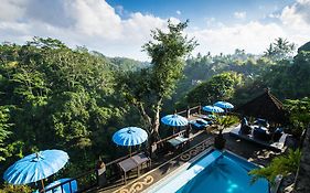 Villa Kalisat Resort